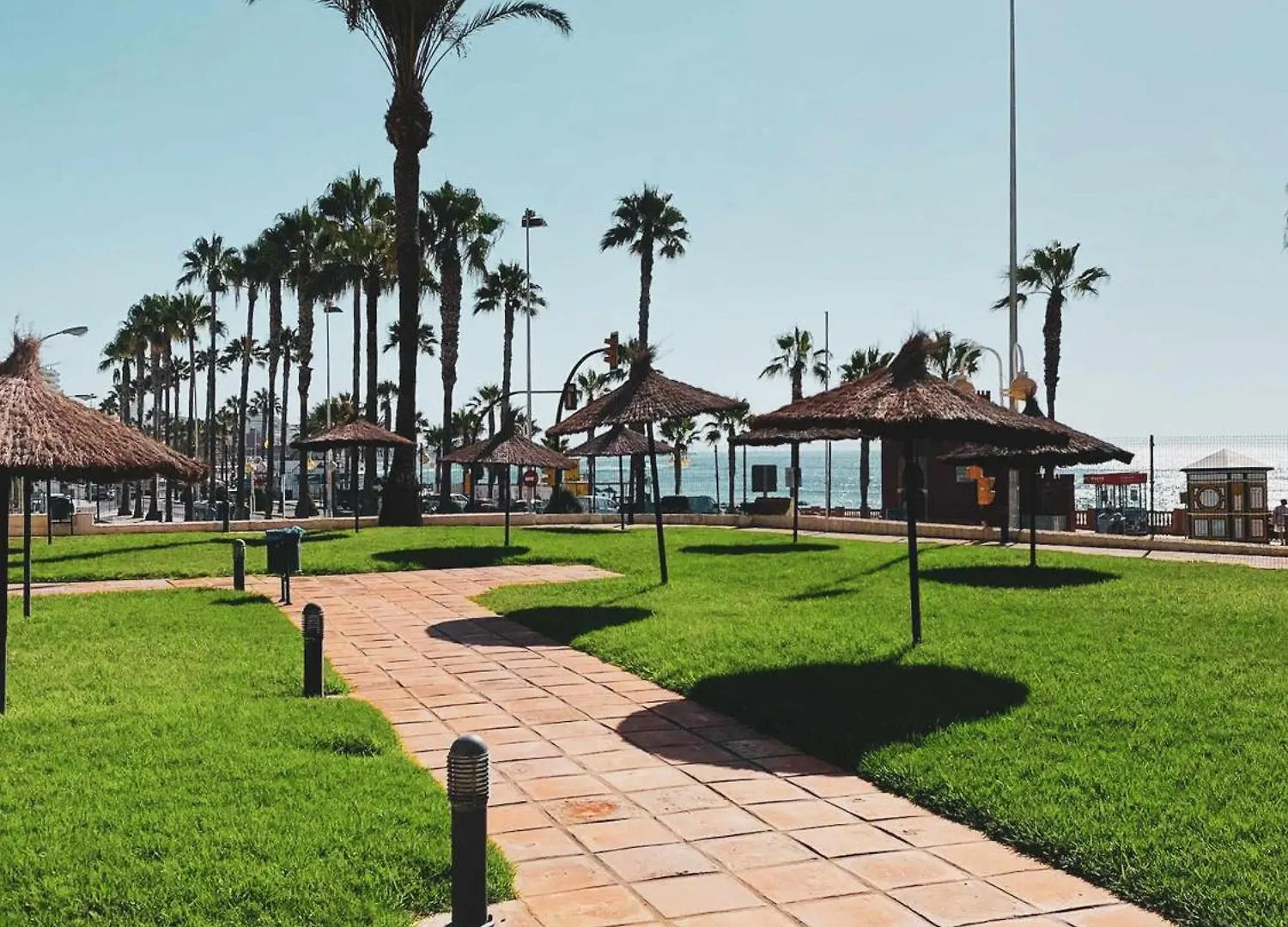 Precioso apartamento en primera línea de playa Benalmádena